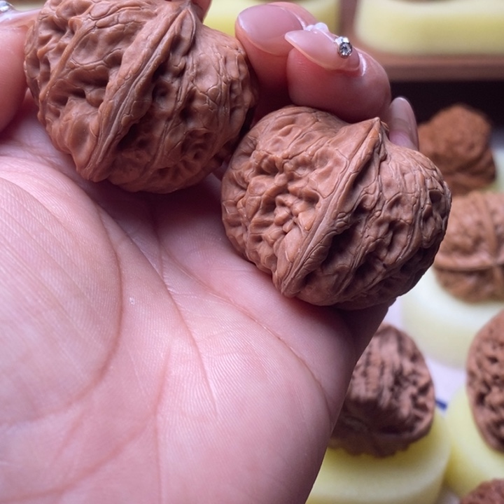 悟***）大叶紫檀（黑酸枝木类）平谷元宝38