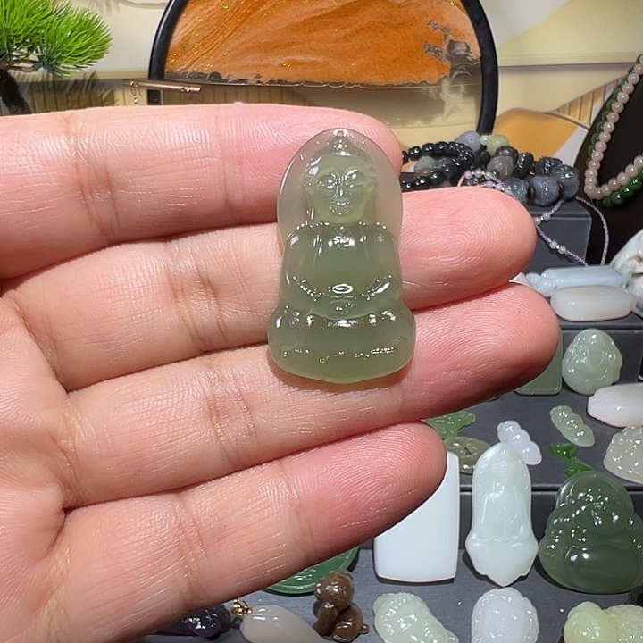 和田玉未镶嵌颈饰