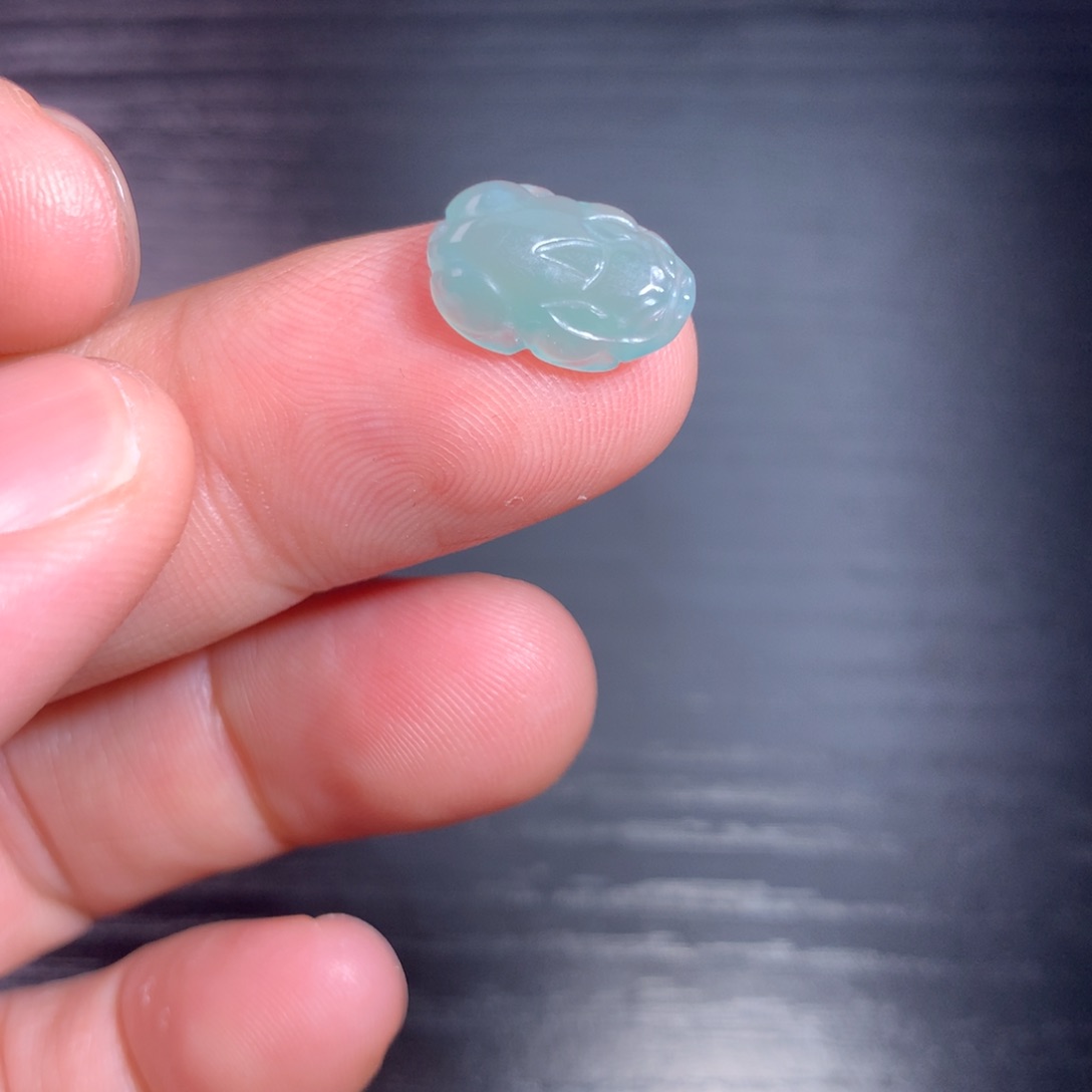 翡翠未镶嵌吊坠(不含链)天然A货翡翠