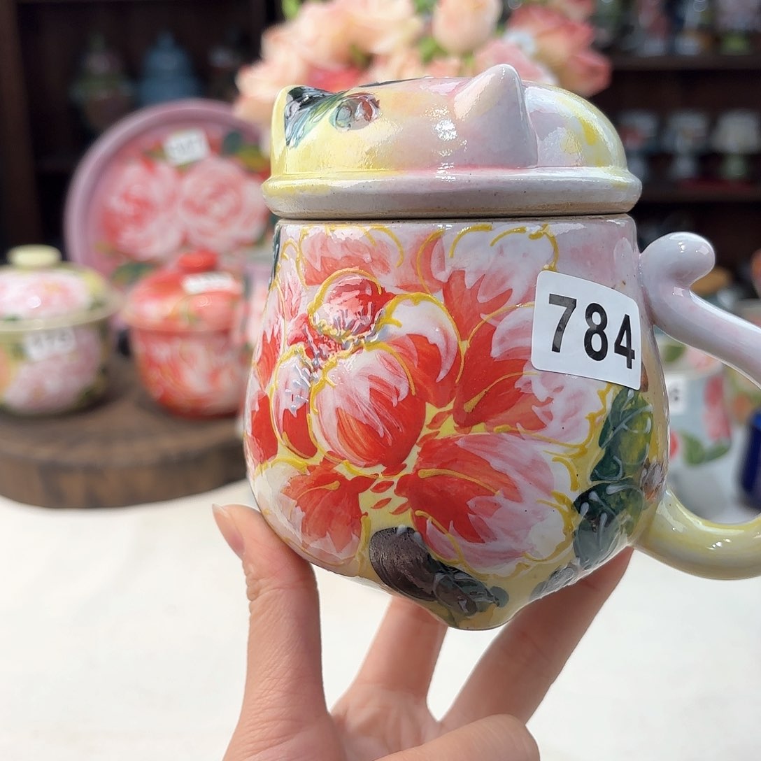 瓷片兔兔好可爱呀打