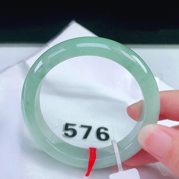 未镶嵌手镯（圆镯）翡翠55