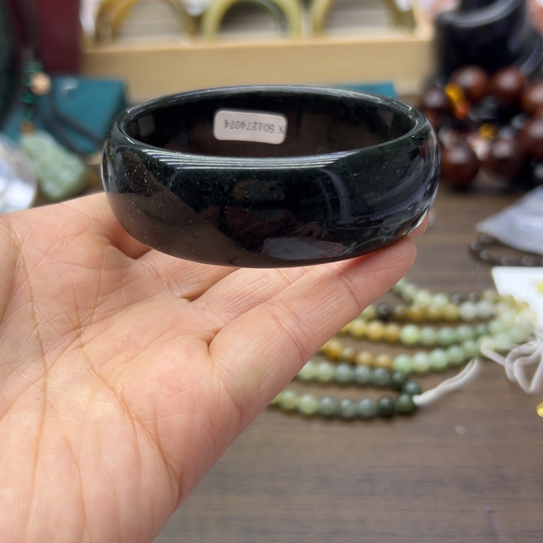 和田玉未镶嵌手镯64.9圈围559