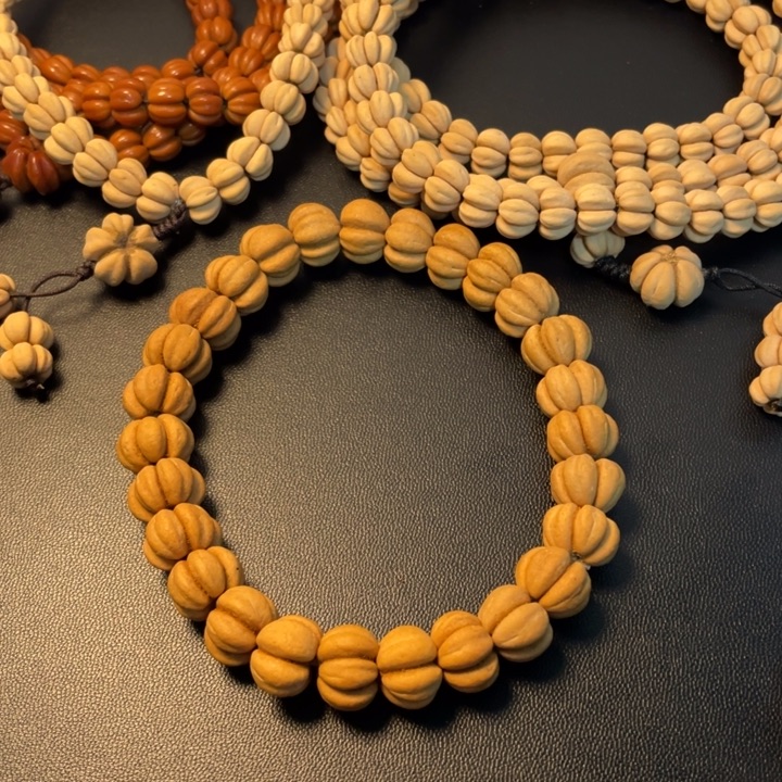 小***帽文玩核桃吊坠手串11mm