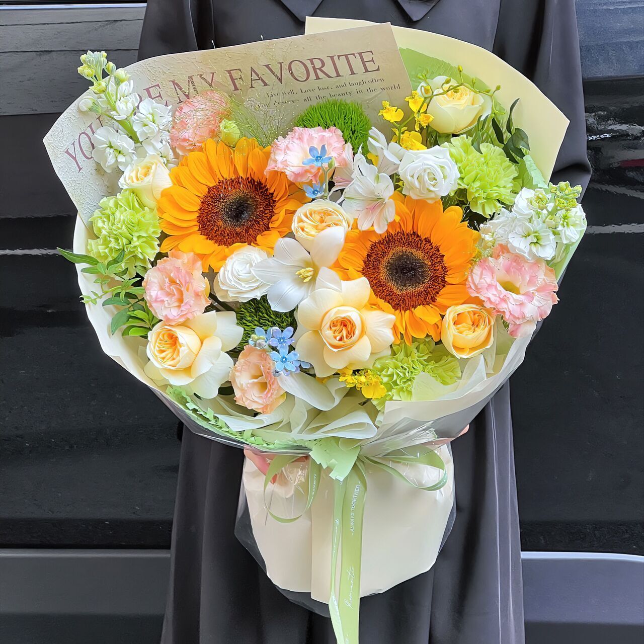 《阳光绿洲》向日葵郁金香玫瑰花混搭花束生日鲜花店送花上门生日礼物约会鲜花免费配 送爱人朋友绿玫瑰