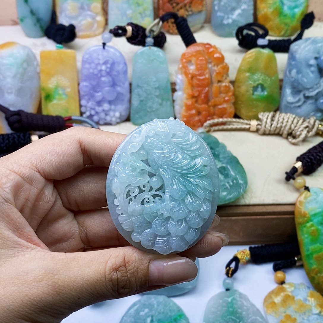 颈饰未镶嵌翡翠V*翡翠