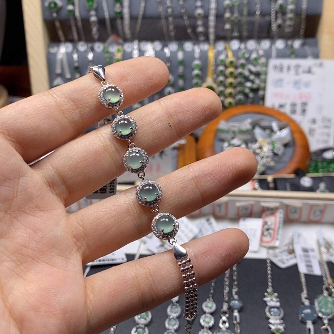 翡翠颈饰银S925镶嵌翡翠手链