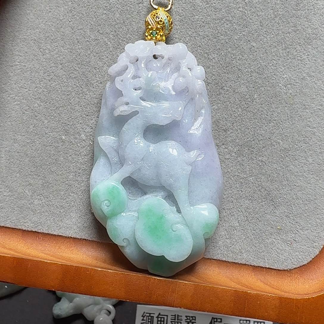 吊坠(赠链)未镶嵌翡翠