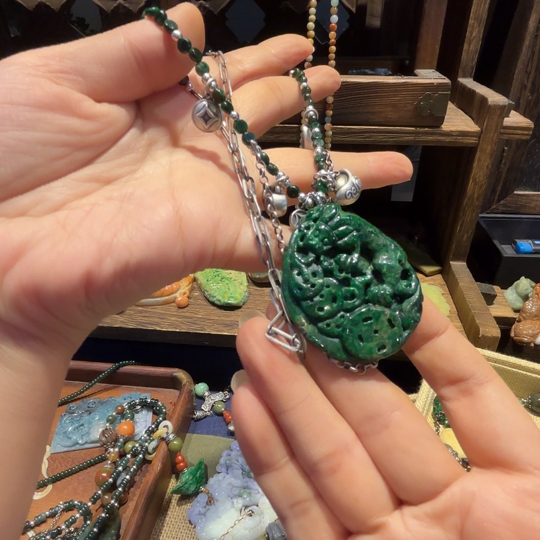 翡翠颈饰未镶嵌原创