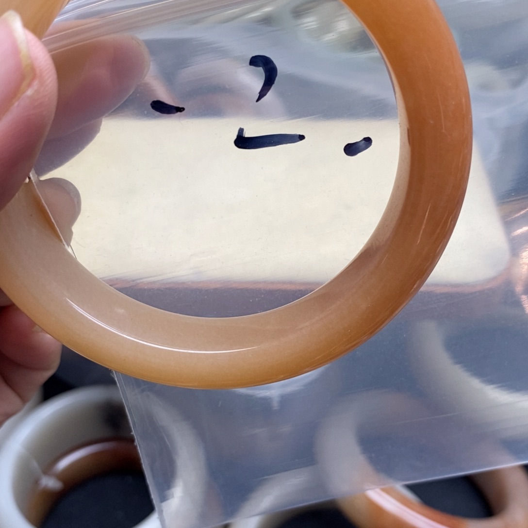 石英质玉手镯未镶嵌一*