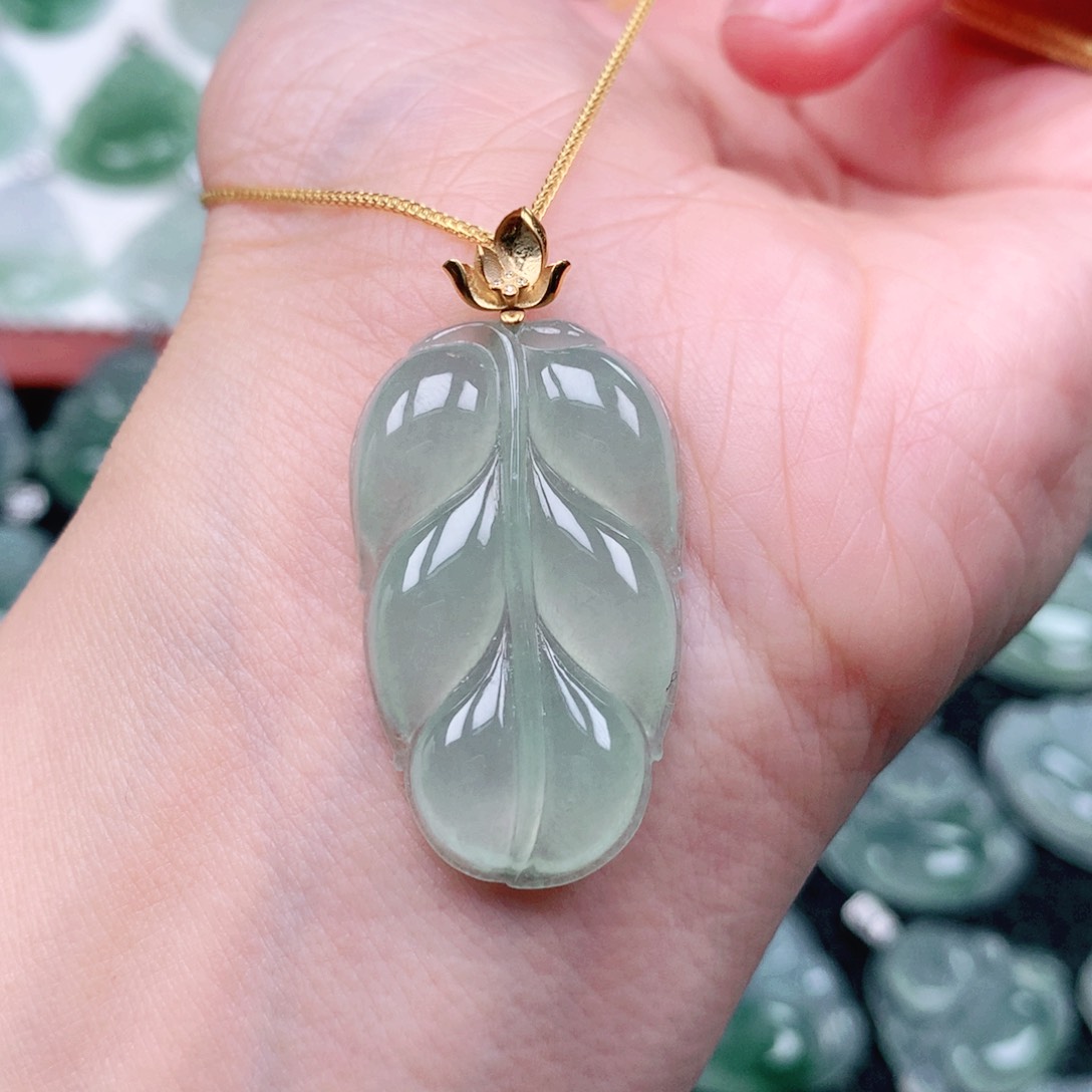 吊坠(不含链)18K金镶嵌翡翠