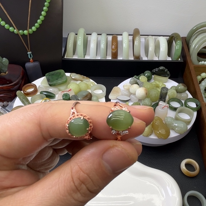 和田玉（碧玉）18K金镶嵌戒指碧玉猫眼戒指