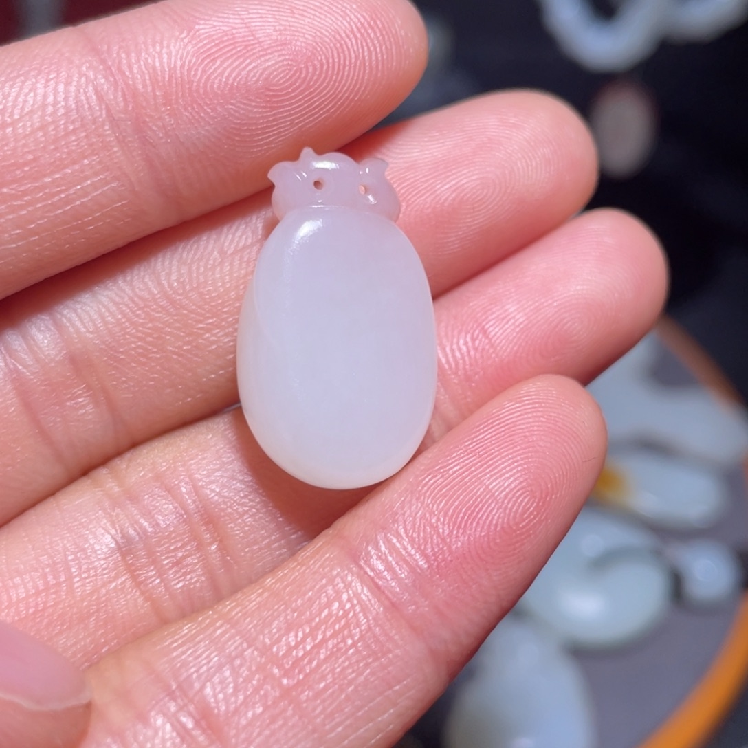 励***生和田玉未镶嵌吊坠(不含链)