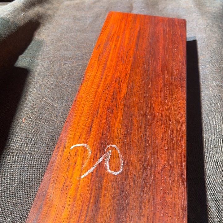 T***l木精品规格底座木料