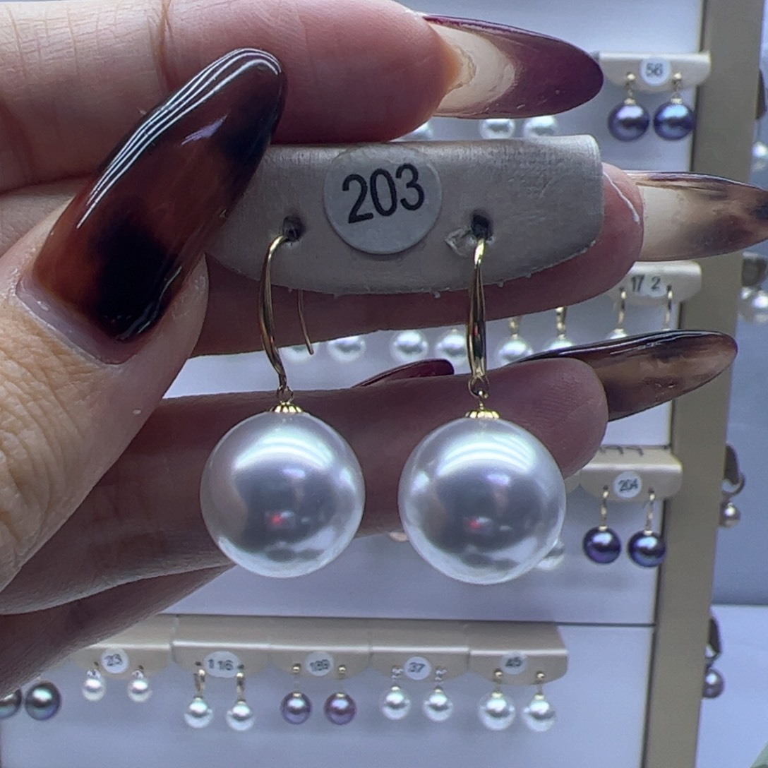 淡水珍珠耳饰18K金镶嵌