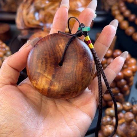 松木（琥珀木）把件