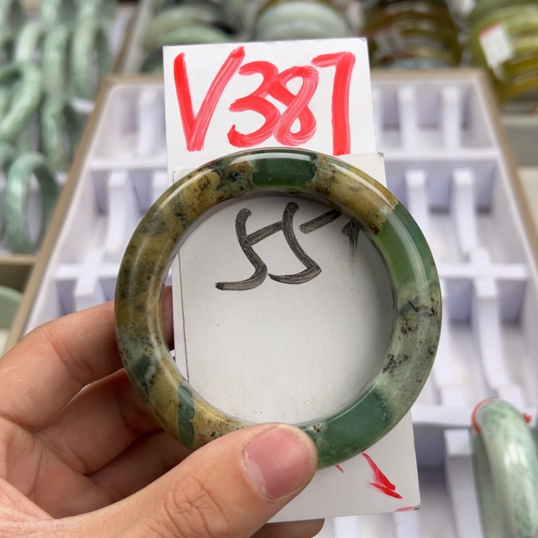 岫玉手镯未镶嵌天然岫玉