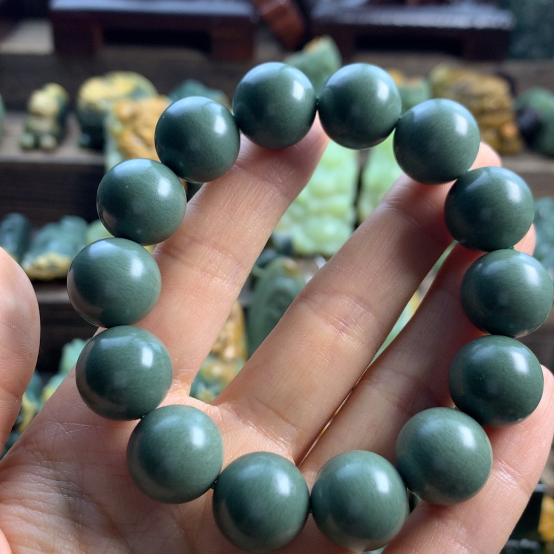 岫岩老玉（透闪石质玉）手串未镶嵌_***茉
