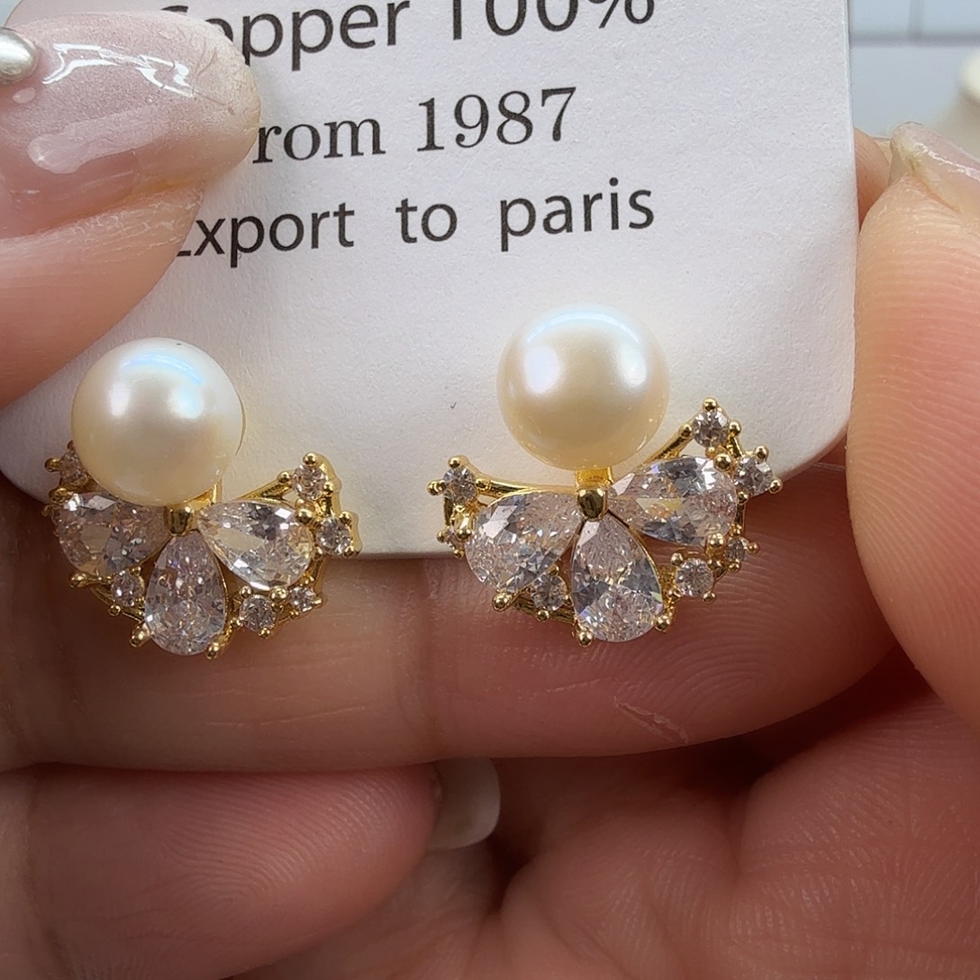 淡水珍珠未镶嵌耳饰