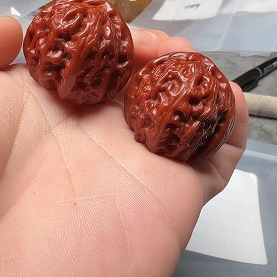 文玩核桃吊坠白狮子010