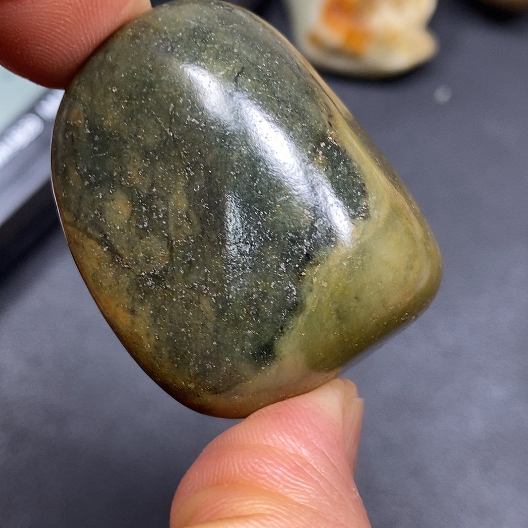 和田玉未镶嵌珠宝奇石