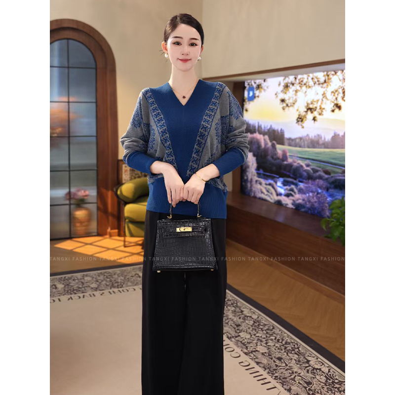 2025秋冬新款【8151】含绵羊毛V领套头蓝色时尚打底外穿针织毛衣女