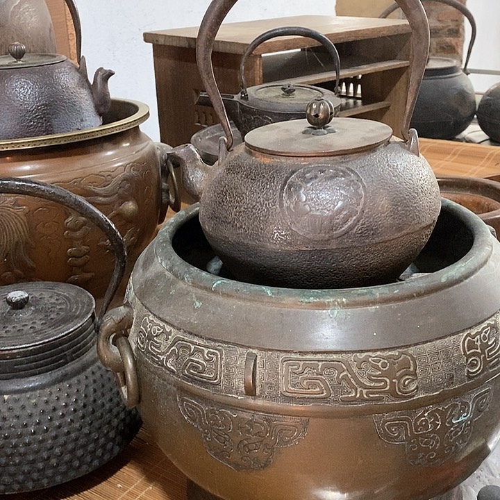 壶……………………………………..