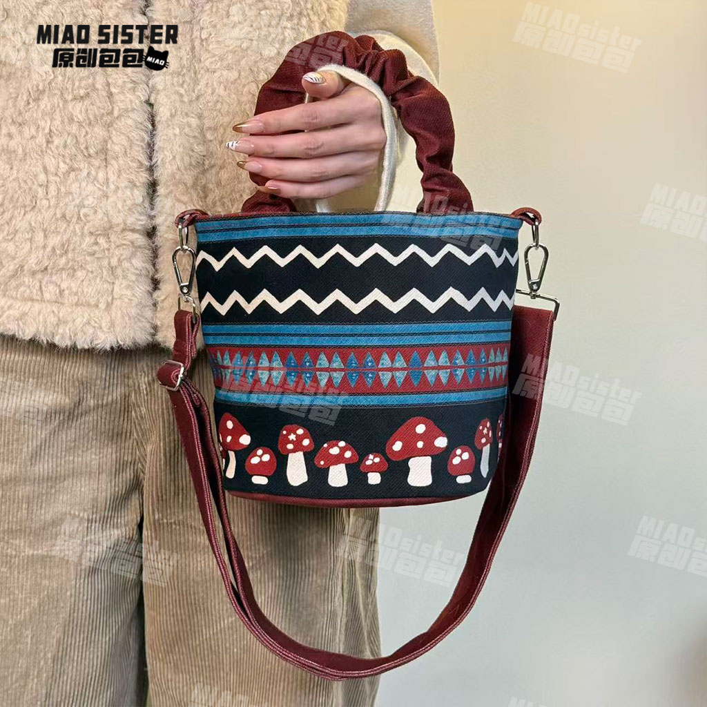 费尔岛蘑菇蓝色休闲褶皱手拎水桶包可斜挎可单肩百搭文艺包包新B