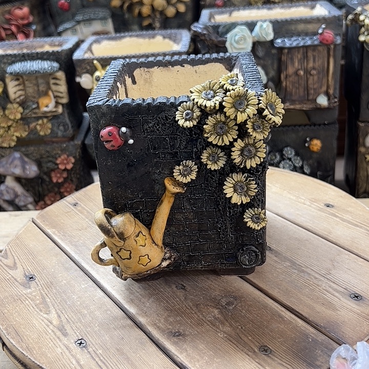 青藤多肉花盆百搭