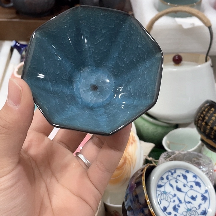 陶瓷茶具全部清清完回家过年