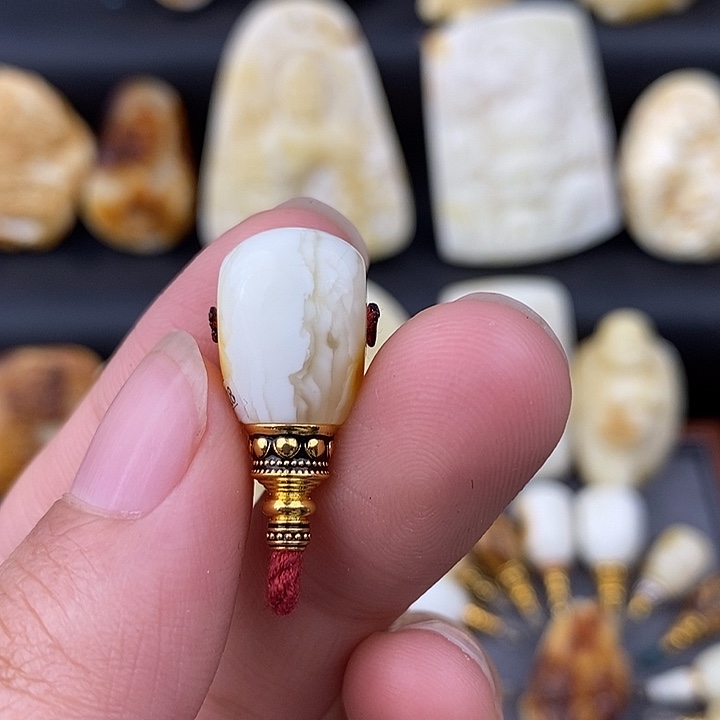 琥珀未镶嵌裸石11三通c728