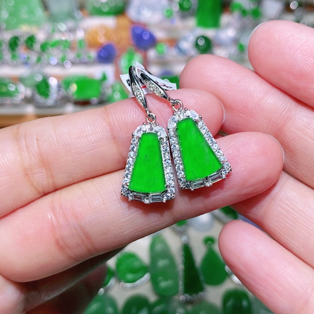 【闪购商品】未镶嵌挂件翡翠裸石