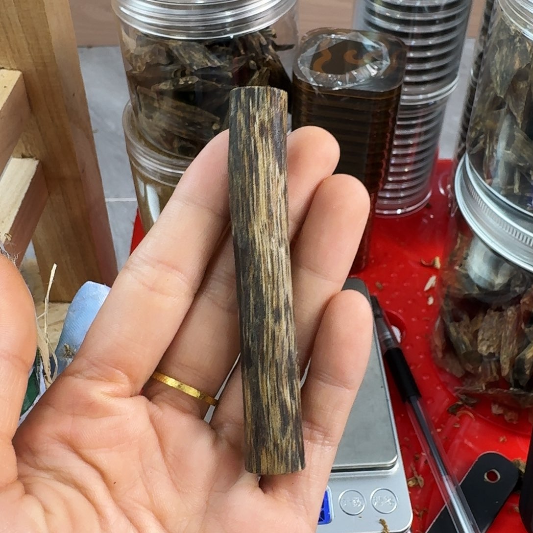 蛙***香料绿奇楠无事牌140克