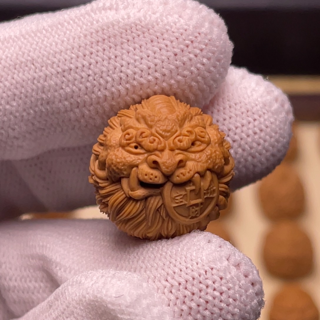 鲲***吊坠猴头核桃顶工吞金兽18.7