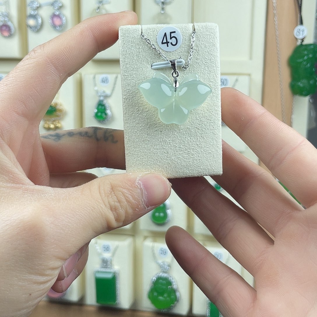 玛瑙/玉髓颈饰合金