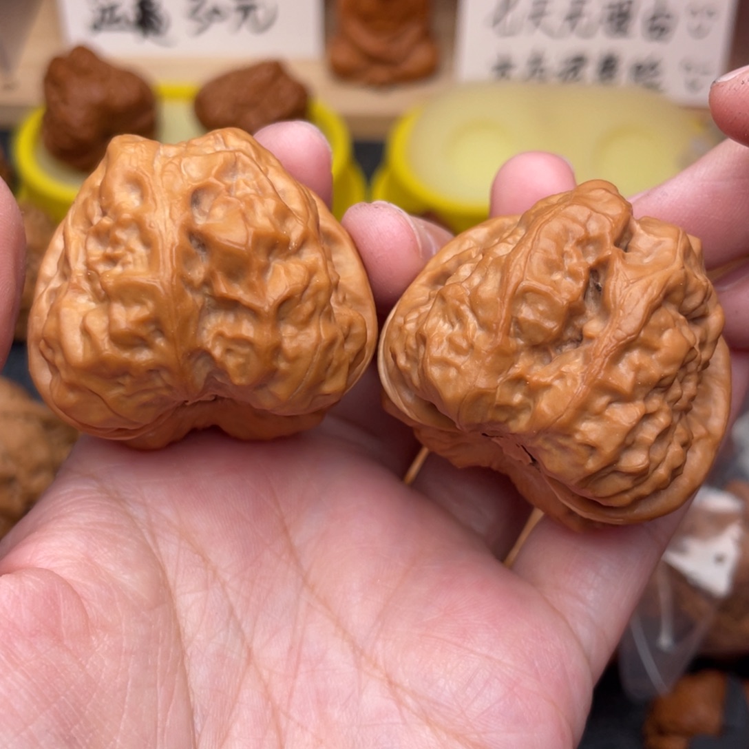 打***歪把件文玩核桃蛤蟆毕业41×4