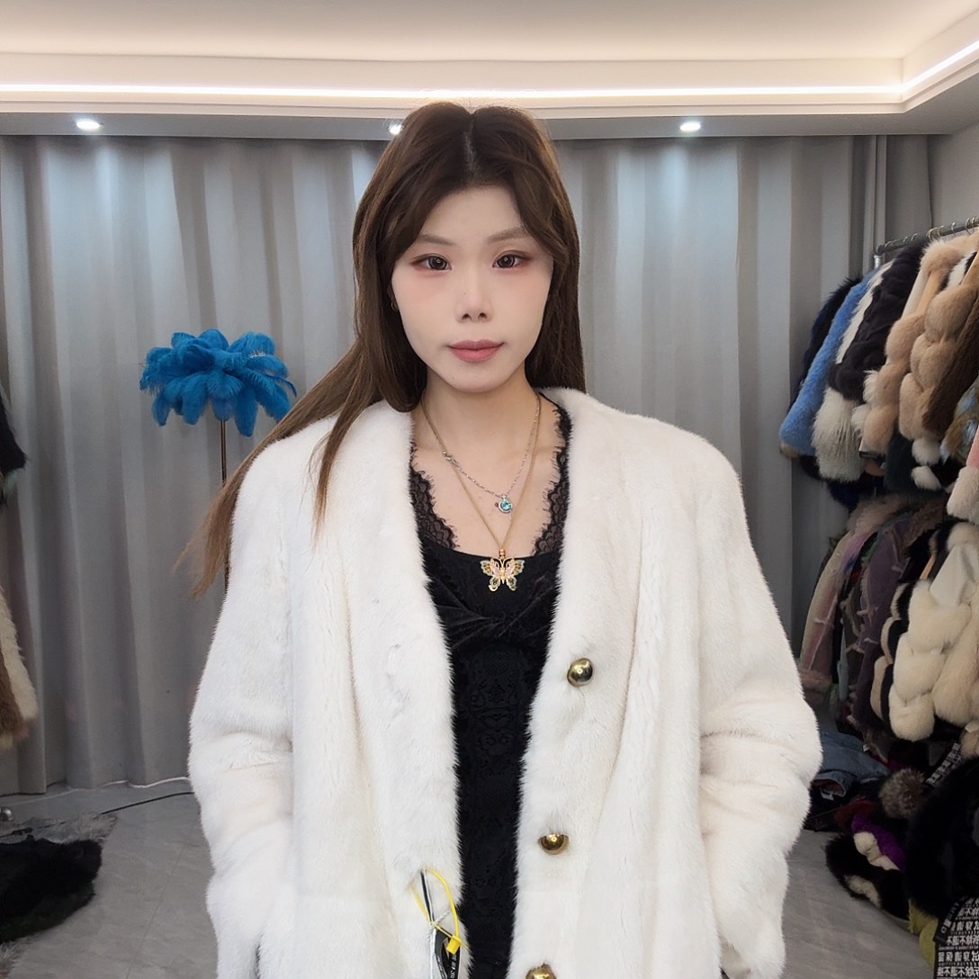 皮草外套不退不换