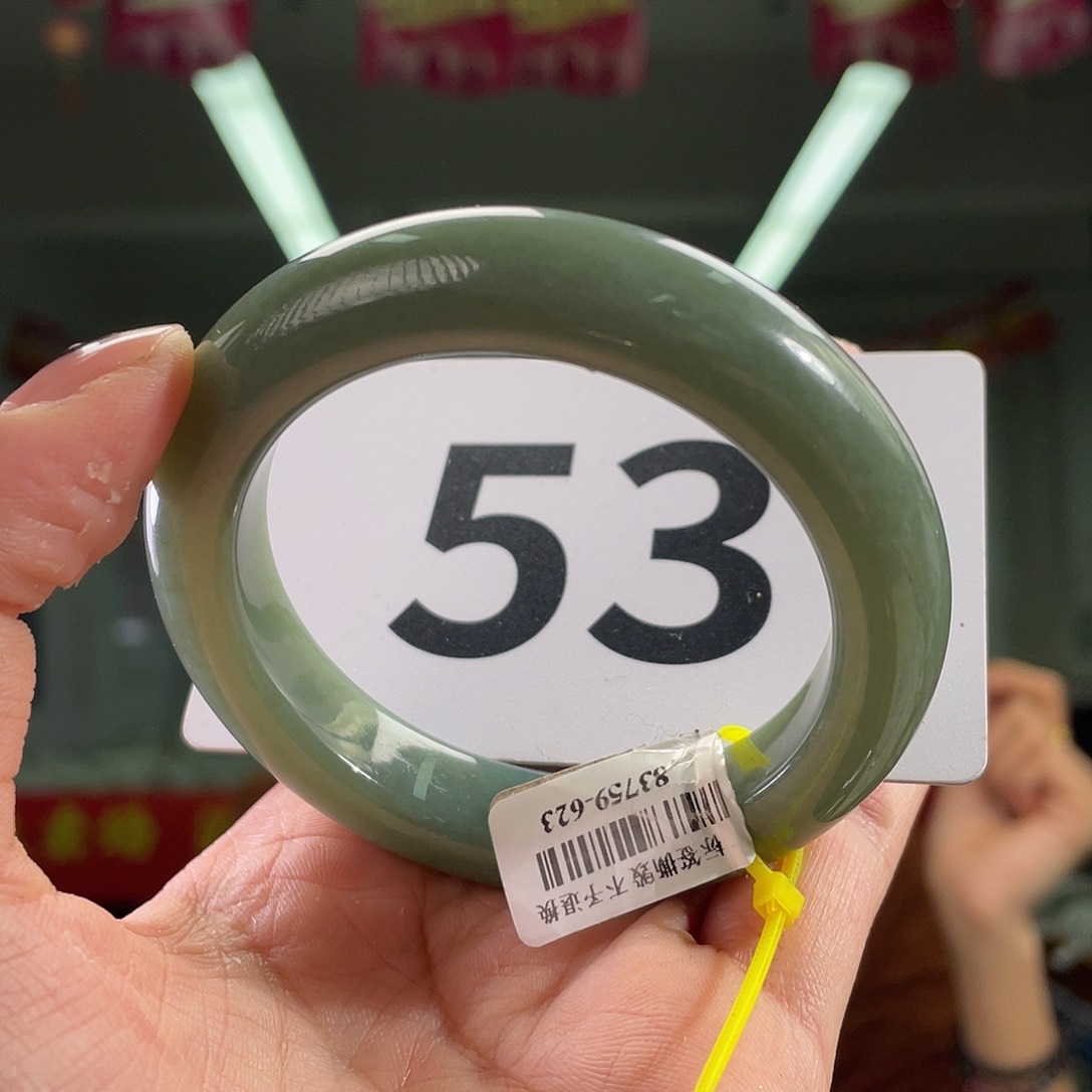 和田玉手镯未镶嵌倾**暖