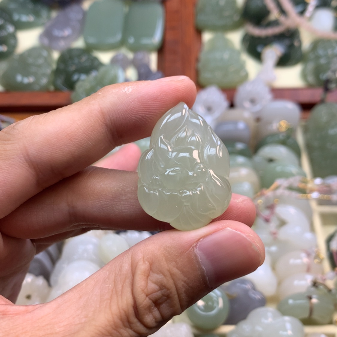 【闪购商品】和田玉未镶嵌颈饰小****N