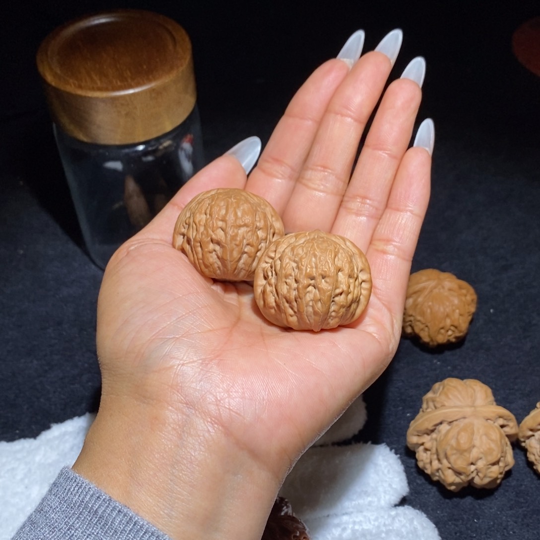 文玩核桃吊坠铁锤妹妹36