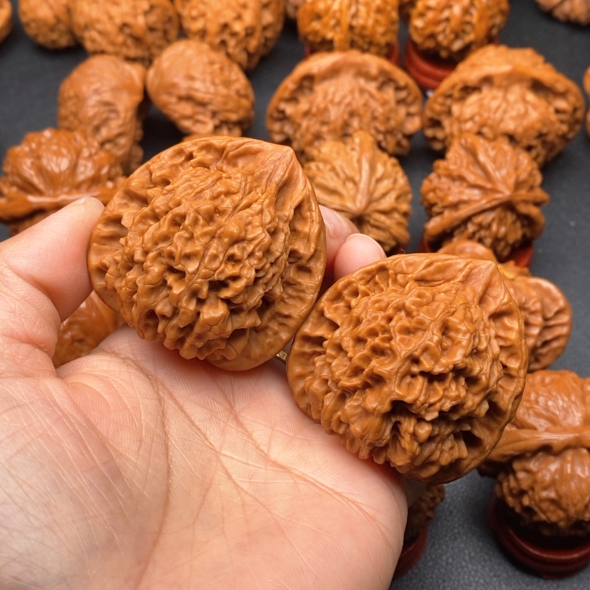 【闪购商品】文玩核桃把件45官帽