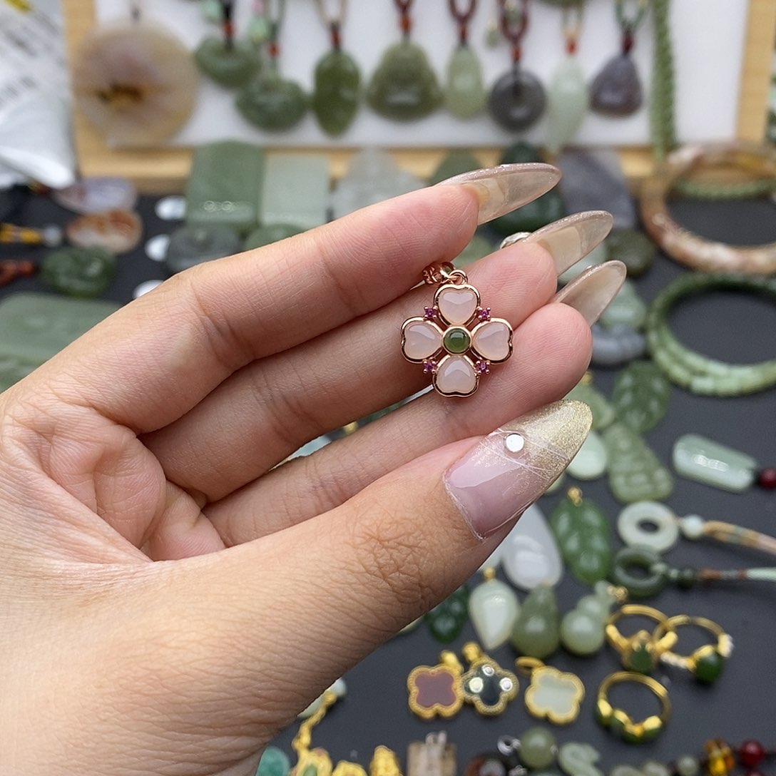 和田玉吊坠(不含链)银S925镶嵌