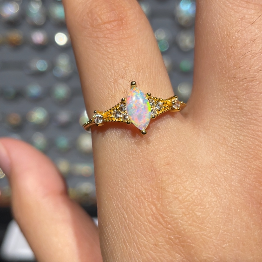 欧泊银S925镶嵌欧泊戒指