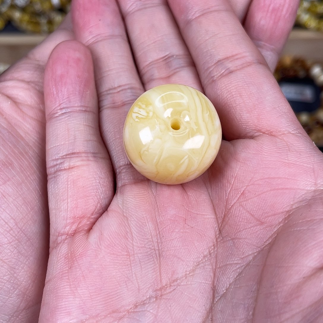 琥珀裸石未镶嵌远*23毫米墩子