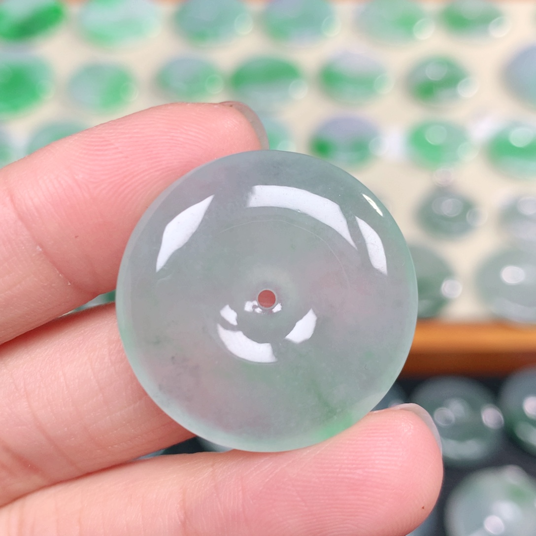 翡翠未镶嵌颈饰27.4/5.5