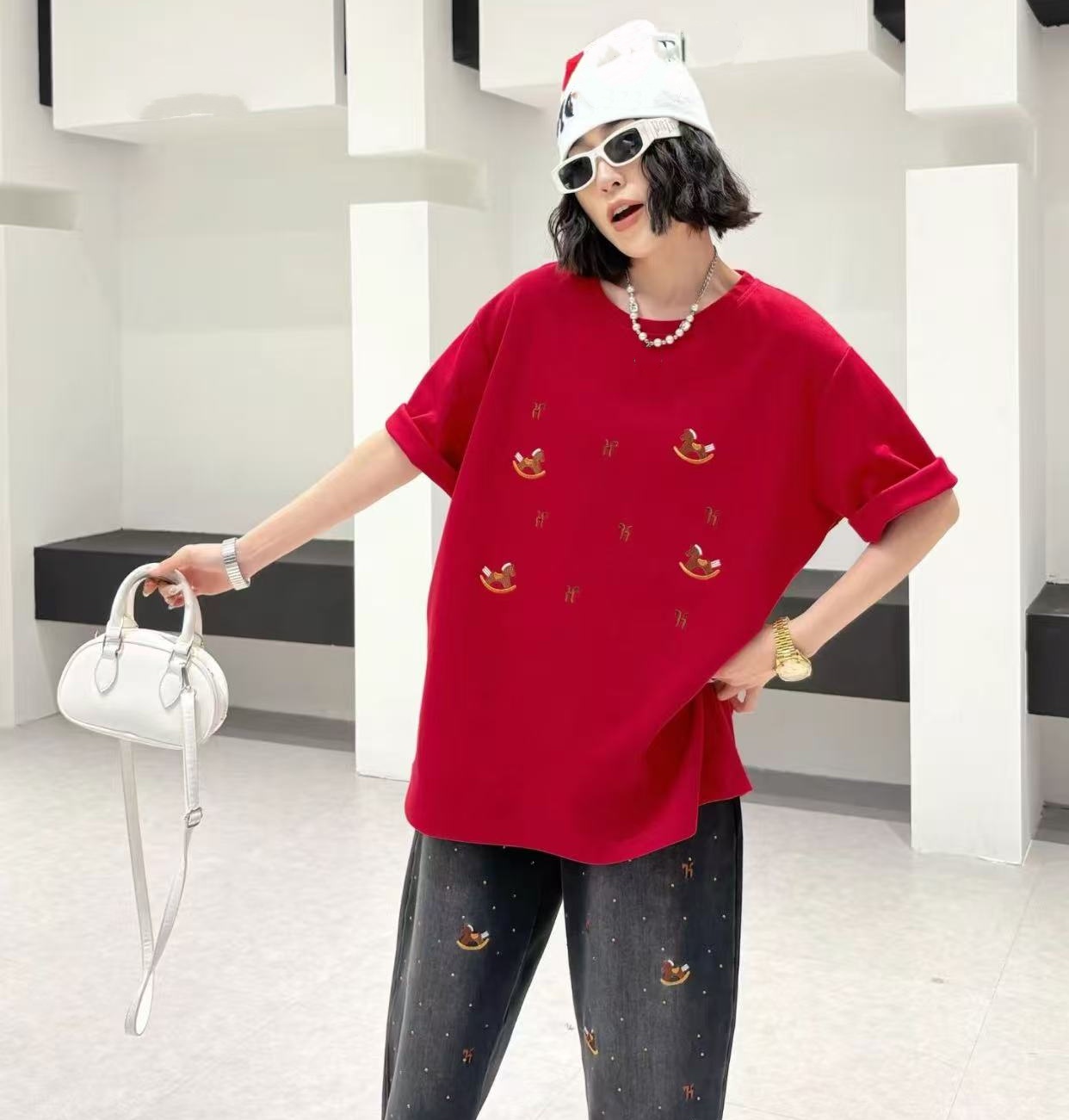 奇奇家时尚韩版大码女装2025冬季新年款重工刺绣百搭休闲半袖T
