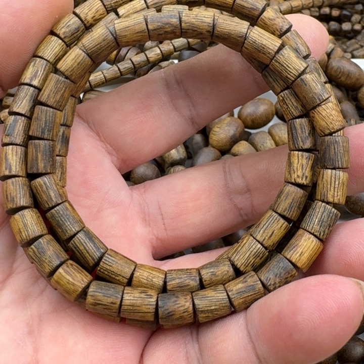 雅***居沉香手串乌身手串15克