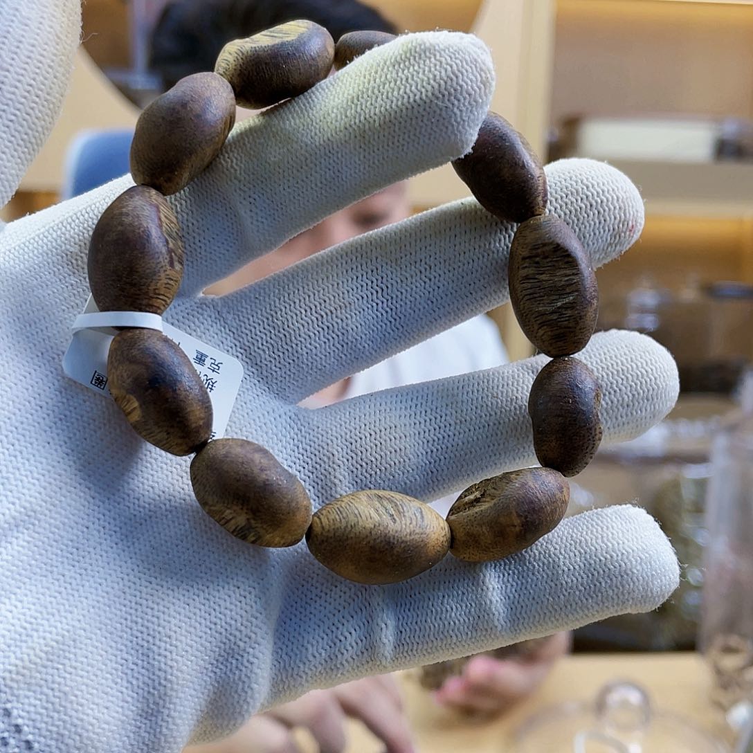 诗***华沉香碎屑沉香拍红棋瘤疤单圈1.3/11克多样性发一