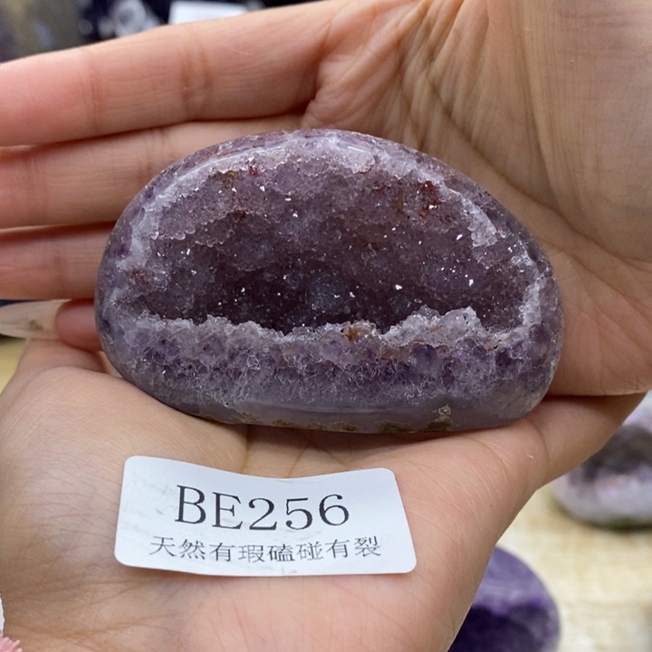 水晶大型摆件（非配饰）未镶嵌一****?