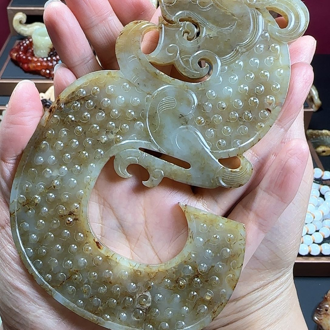 和田玉（糖玉）挂件未镶嵌好**荐