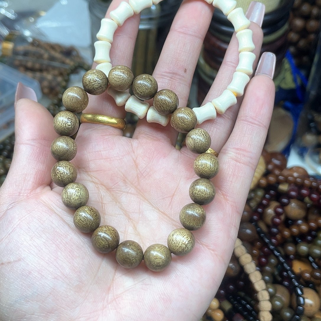 维腊木（绿檀）无事牌